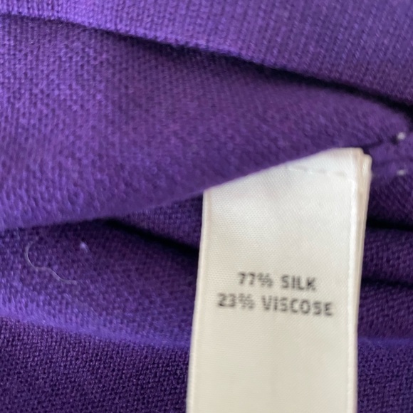 Stunning vibrant purple top with clasps along collarbone - Picture 5 of 5